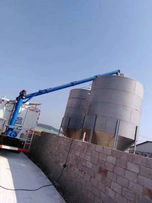 解放散裝飼料車 8噸飼料車價格 天津哪里買